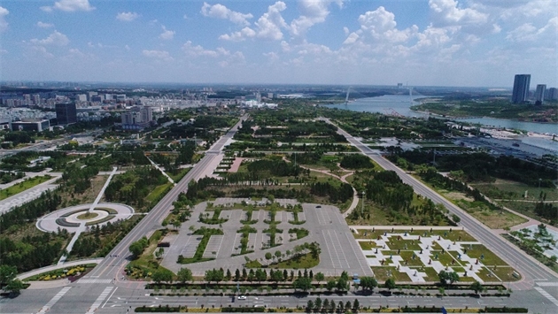 標題：鄂爾多斯站立的文字文化主題公園
瀏覽次數：2326
發表時間：2020-10-16